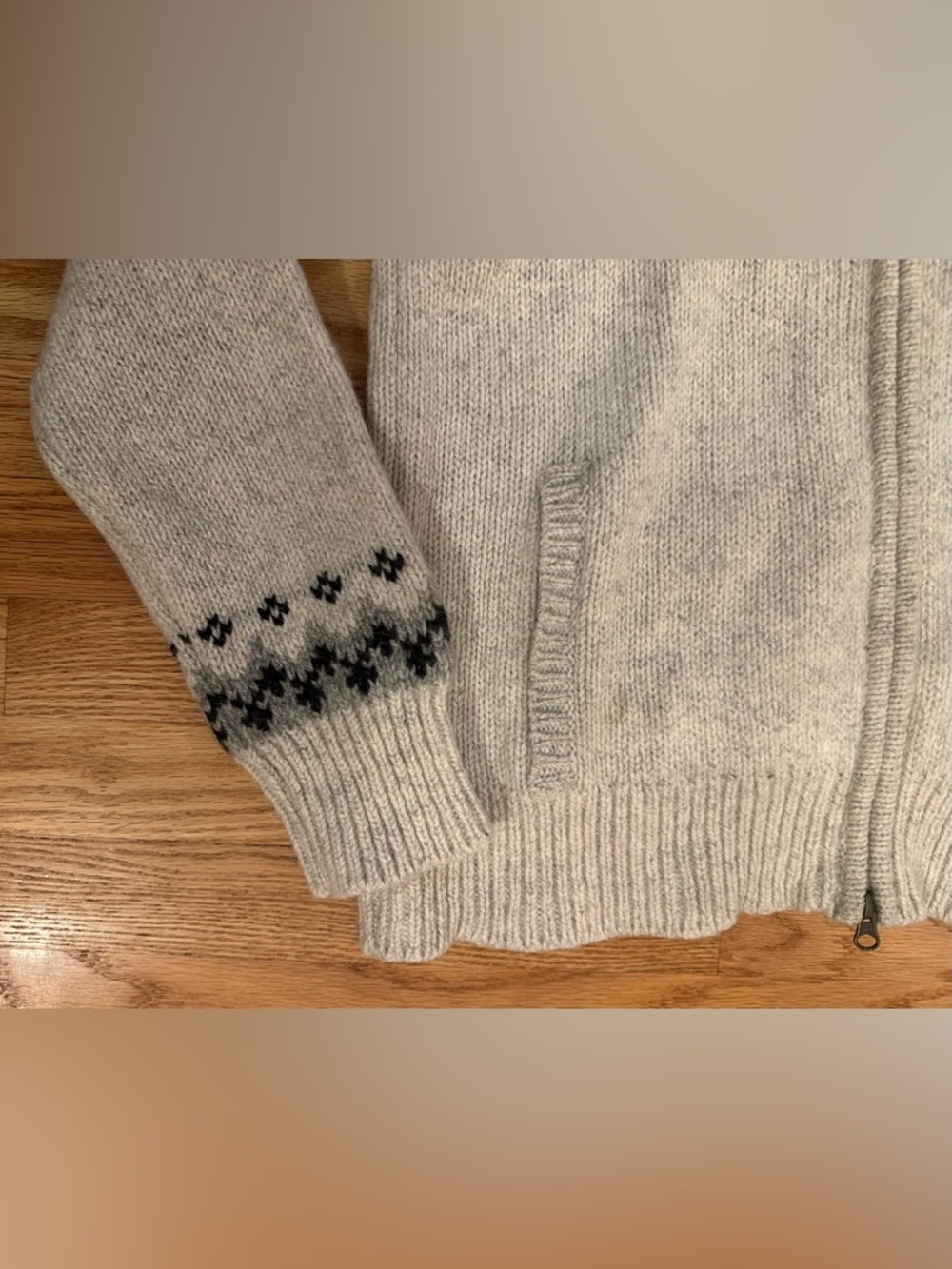 L.L.Bean 100% Lambswool Sweater Women’s Large Nordic Fair Isle Full Zip Jacket - Picture 4 of 11